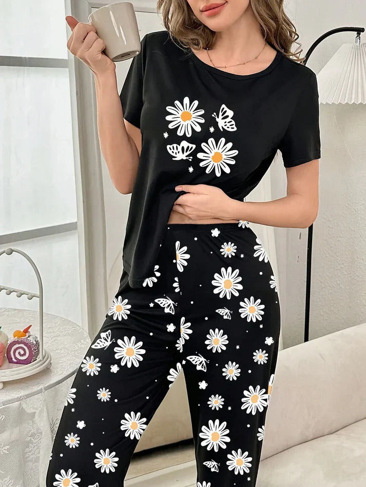 Black Sunflower Half Sleeves Printed Tshirt and Pajama
