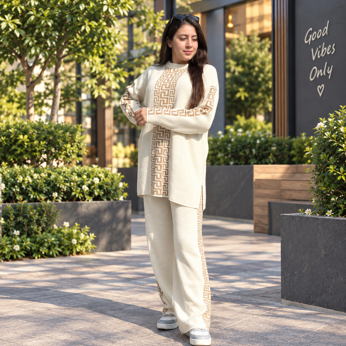 Women’s Cream Greek Key Knit Co-Ord Set – Stylish Sweater & Wide-Leg Pants