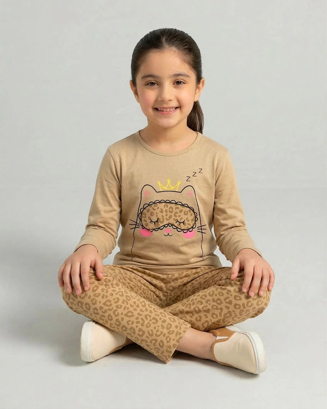 Camel Sleepy Cat Pajama Set