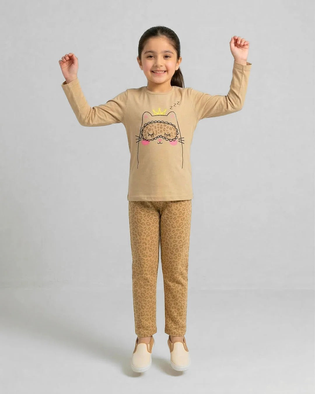 Camel Sleepy Cat Pajama Set